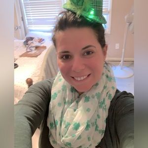 Meet your Posher, Chrissy Q